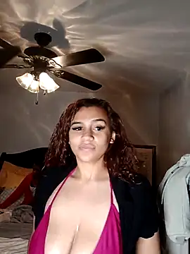 lightskinchick12 online show from 17, 12, 2025