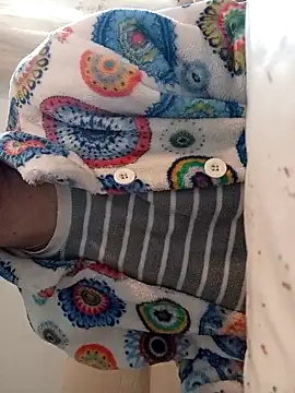 gatitachula93 online show from 11, 2, 2026