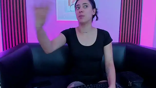 Snapshot of Ariana_collinss chatting on 29, 6, 2026 Ariana collinss online show from 29, 6, 2026
