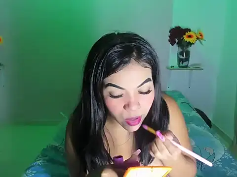 18teenssexy online show from 19, 12, 2025