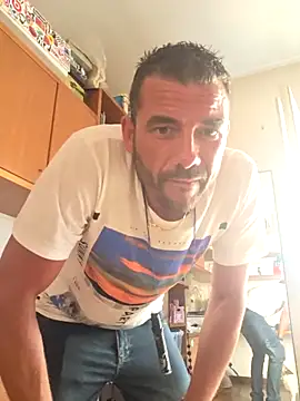 Snapshot of Cicciolino_23 chatting on 30, 6, 2026 Cicciolino 23 online show from 30, 6, 2026