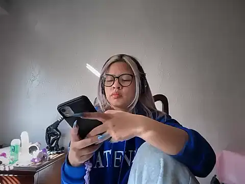 Snapshot of Tina_Slick chatting on 3, 7, 2026 Tina Slick online show from 3, 7, 2026