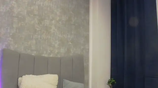 LucyRayy online show from 7, 2, 2026