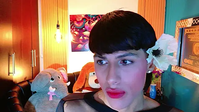 Snapshot of StormLuxX chatting on 5, 5, 2026 StormLuxX online show from 5, 5, 2026
