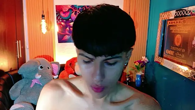 Snapshot of StormLuxX chatting on 6, 5, 2026 StormLuxX online show from 6, 5, 2026