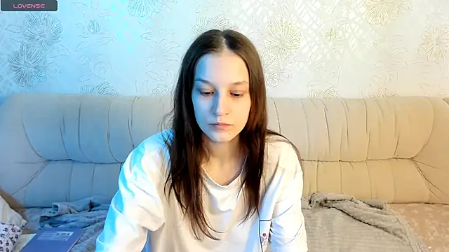 KrisDoeil online show from 5, 5, 2026