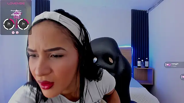 Samantha luv  online show from 1, 2, 2026