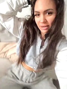 SiennaLuxexx online show from 14, 4, 2026