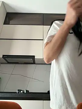 Ivy Trix online show from 27, 2, 2026