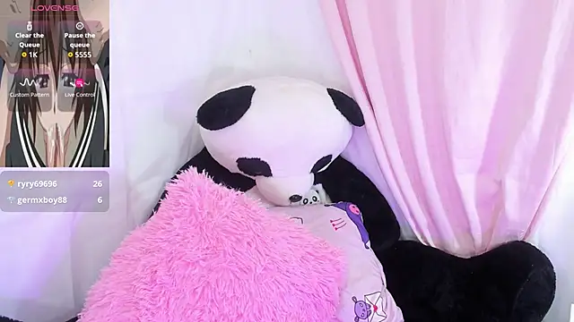 Snapshot of sofia_shadow_ chatting on 15, 12, 2025 sofia shadow online show from 15, 12, 2025