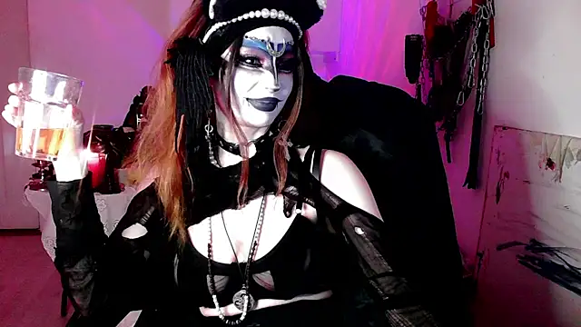 Snapshot of EmpressMorrigan chatting on 5, 2, 2026 EmpressMorrigan online show from 5, 2, 2026