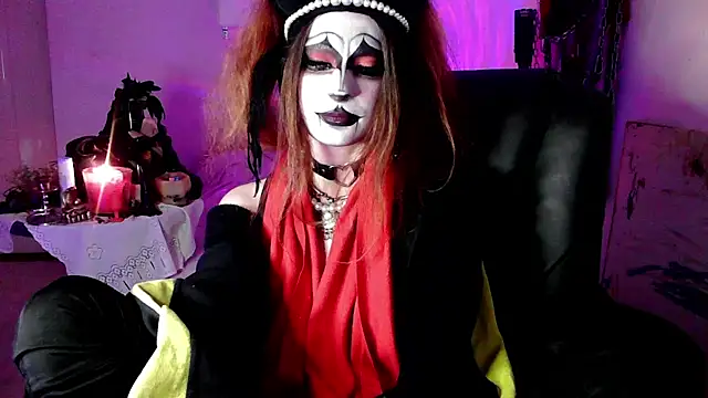 Snapshot of EmpressMorrigan chatting on 6, 2, 2026 EmpressMorrigan online show from 6, 2, 2026