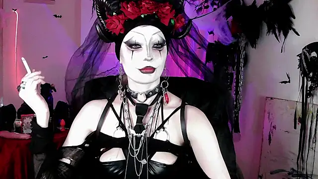 Snapshot of EmpressMorrigan chatting on 14, 3, 2026 EmpressMorrigan online show from 14, 3, 2026