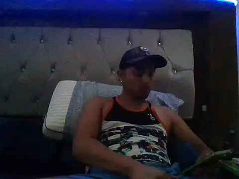 Snapshot of Eduall93 chatting on 18, 4, 2026 Eduall93 online show from 18, 4, 2026