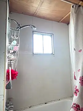 Imnotabatman45 online show from 8, 4, 2026