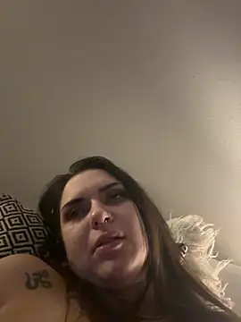 Snapshot of Tinytinkarough chatting on 2, 12, 2025 Tinytinkarough online show from 2, 12, 2025