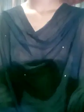 naughtygirl96 online show from 12, 4, 2026