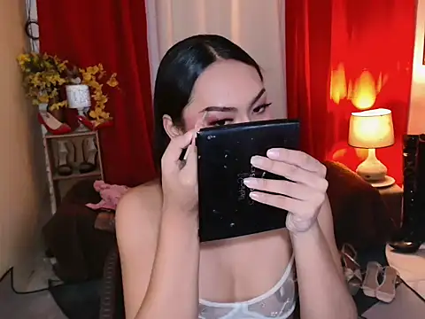 Snapshot of kylieEmparado chatting on 29, 6, 2026 kylieEmparado online show from 29, 6, 2026