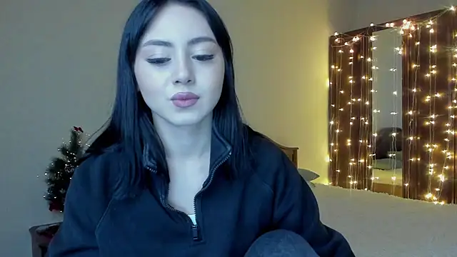 Snapshot of Milana1707 chatting on 16, 12, 2025 Milana1707 online show from 16, 12, 2025