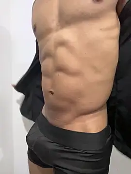 BrunoHot  online show from 4, 12, 2025