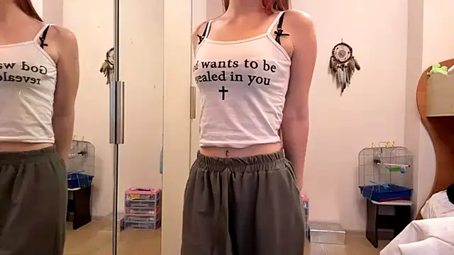 Snapshot of velvetmary chatting on 16, 12, 2025 velvetmary online show from 16, 12, 2025