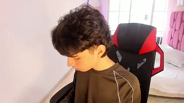 Snapshot of CONNOR_STONNE_ chatting on 11, 2, 2026 CONNOR STONNE online show from 11, 2, 2026