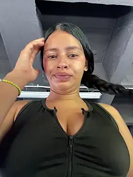 Jennmyller  online show from 7, 4, 2026