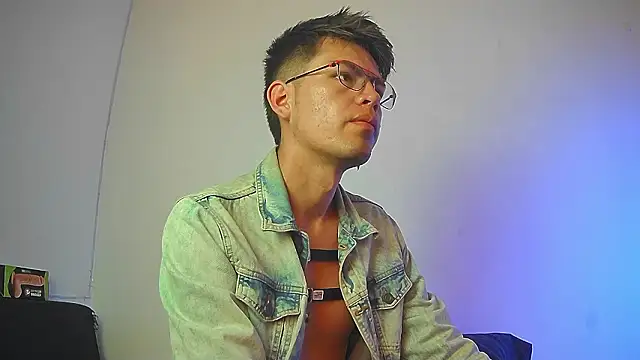 nicolatinboy online show from 9, 2, 2026