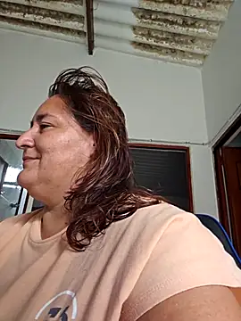 Snapshot of VioletBruces chatting on 5, 4, 2026 VioletBruces online show from 5, 4, 2026