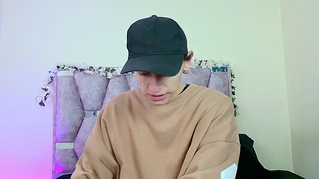 iris and damian online show from 4, 3, 2026