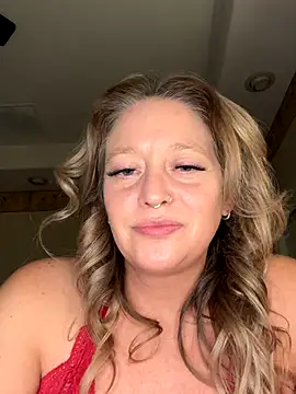 Snapshot of MissyLovelace chatting on 20, 12, 2025 MissyLovelace online show from 20, 12, 2025