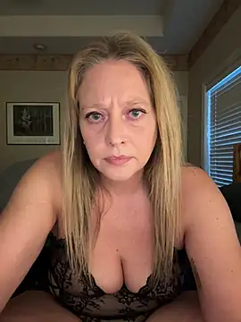 MissyLovelace online show from 13, 6, 2026