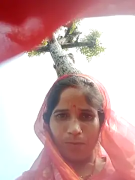 Snapshot of rashi_73 chatting on 14, 12, 2025 rashi 73 online show from 14, 12, 2025