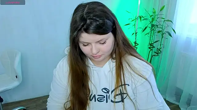 Snapshot of EvKamenskih chatting on 16, 4, 2026 EvKamenskih online show from 16, 4, 2026