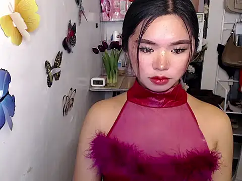 Snapshot of voganmarie chatting on 2, 7, 2026 voganmarie online show from 2, 7, 2026