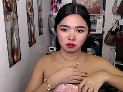Snapshot of voganmarie chatting on 13, 7, 2026 voganmarie online show from 13, 7, 2026