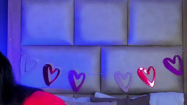 TaniaRedd  online show from 13, 2, 2026