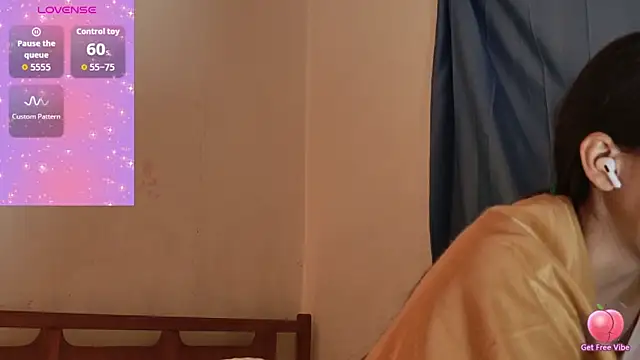 MoonLipsON- online show from 7, 3, 2026