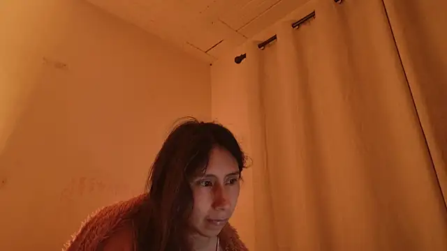 Snapshot of MoonLipsON- chatting on 10, 7, 2026 MoonLipsON- online show from 10, 7, 2026