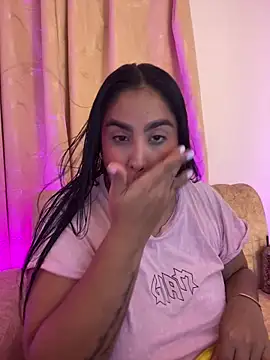 Snapshot of YenthCorona chatting on 20, 5, 2026 YenthCorona online show from 20, 5, 2026