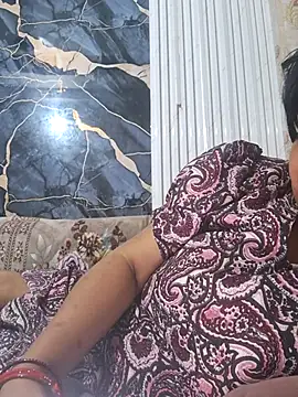 Snapshot of desiriya14 chatting on 2, 6, 2026 desiriya14 online show from 2, 6, 2026