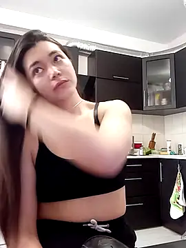 Snapshot of Albi_Sunny chatting on 17, 12, 2025 Albi Sunny online show from 17, 12, 2025