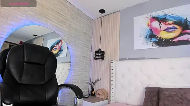 ariana  rosse online show from 18, 4, 2026