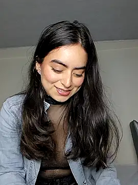 saasha Petit online show from 23, 2, 2026