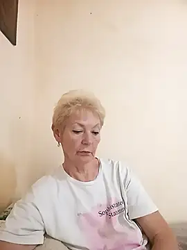 Snapshot of Calypso-Loove chatting on 7, 6, 2026 Calypso-Loove online show from 7, 6, 2026