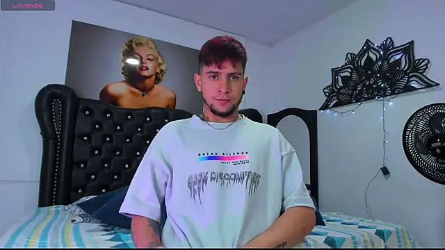 vaalentiino online show from 22, 12, 2025