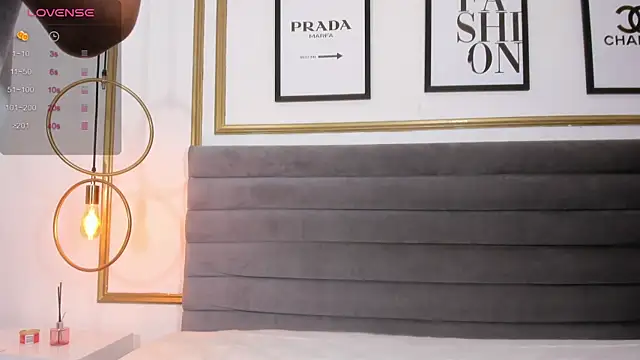 Snapshot of Ririblonde1 chatting on 15, 12, 2025 Ririblonde1 online show from 15, 12, 2025