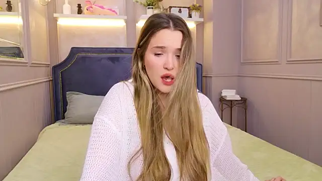 Snapshot of Lina_Sinerz chatting on 13, 2, 2026 Lina Sinerz online show from 13, 2, 2026