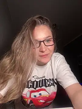 Lina Sinerz online show from 21, 3, 2026