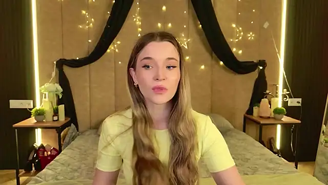 Lina Sinerz online show from 13, 5, 2026